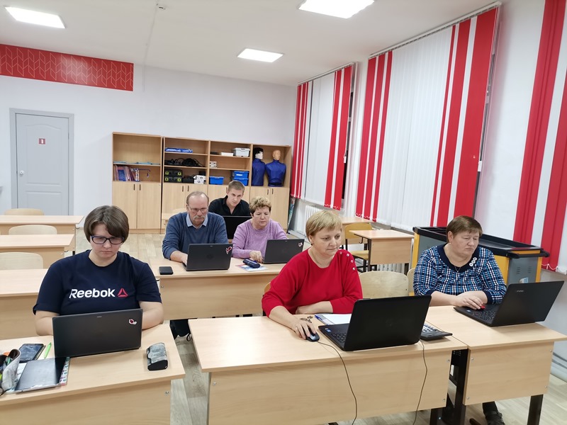 Обучение педагогов, знакомство с оборудованием Обучение педагогов, знакомство с оборудованием.